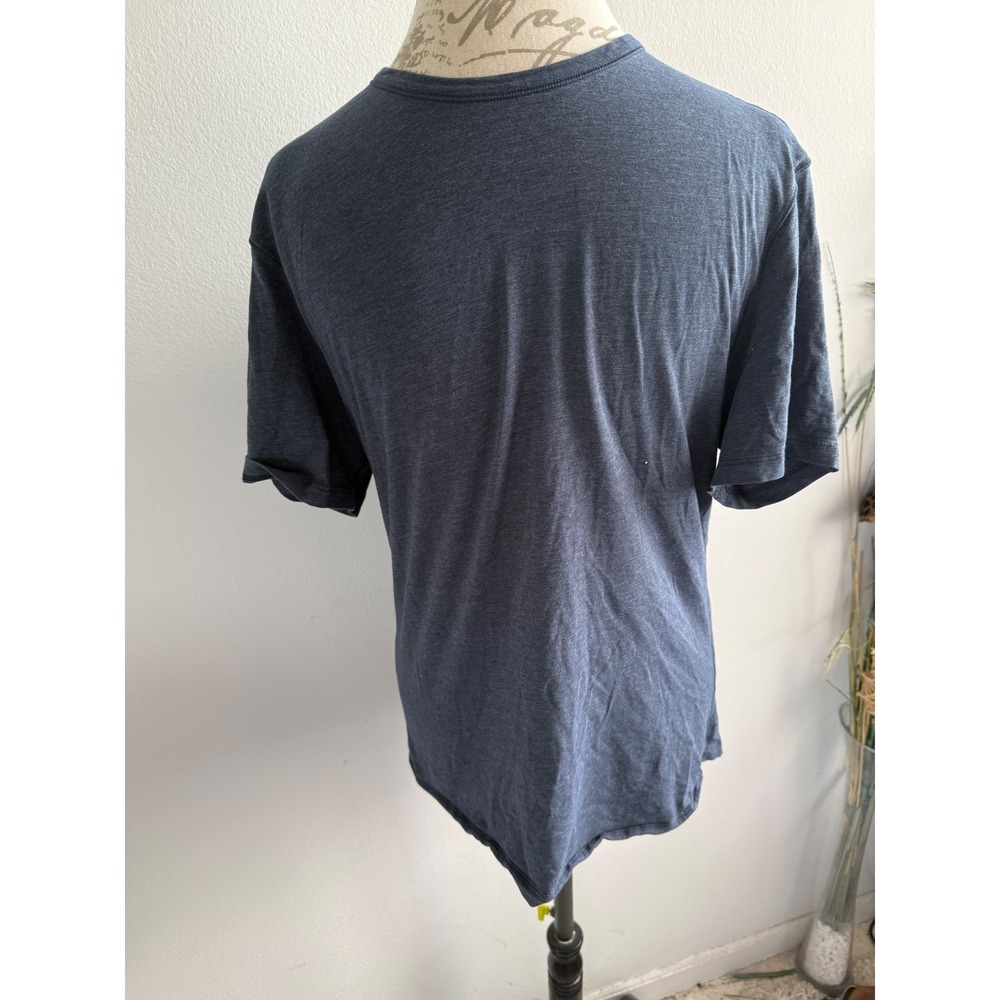 Lululemon Mens Short Sleeve T-Shirt Heathered Navy Blue Crew Neck Athletic